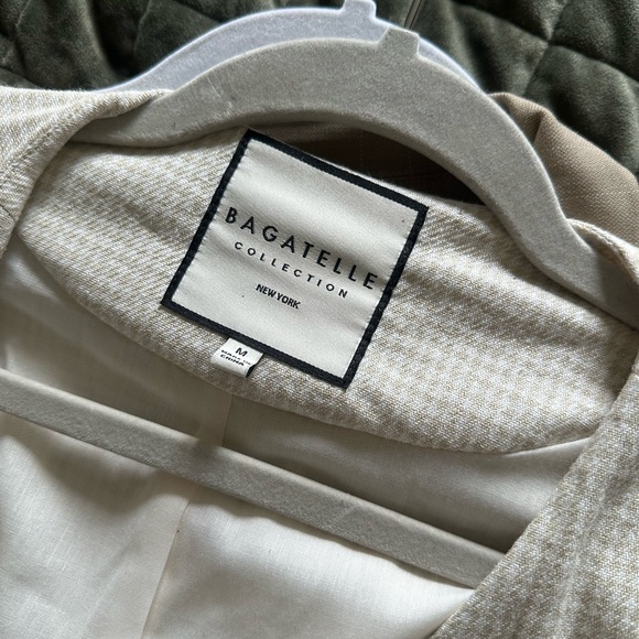 Bagatelle Collection Cream Gingham Blazer (Size M) - Picture 6 of 6